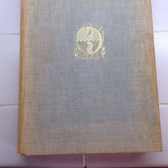 For sale a collection of specialized books on european luthiers for professionals and amateurs of st,