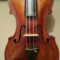 17th-century German violin with a beautiful lion head, 