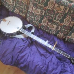 Iida longneck openback BANJO,