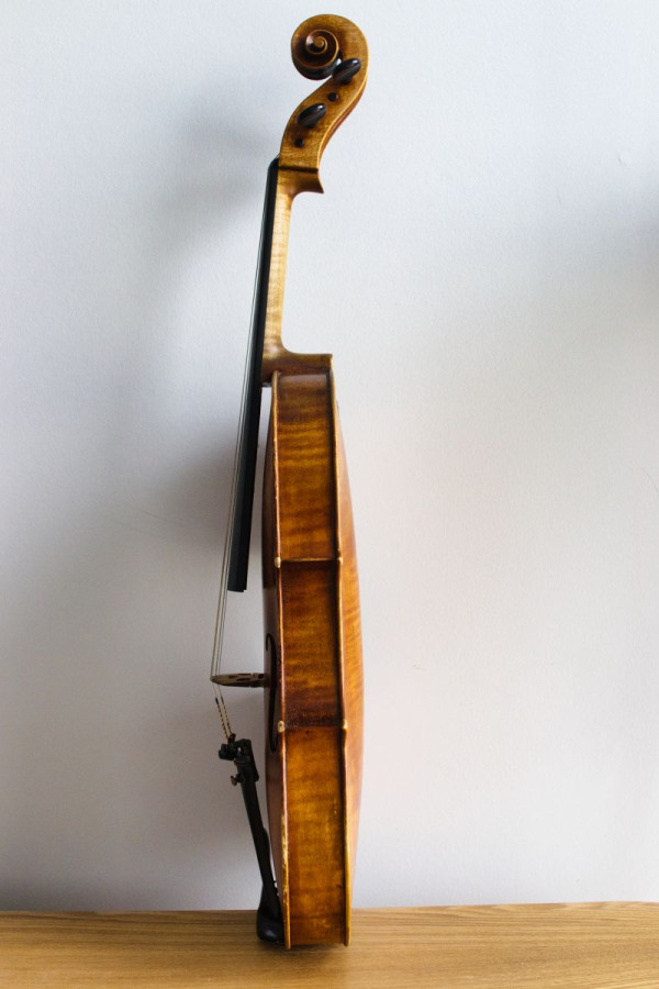 Instrument Sale Antonio & Hieronymus Amati 1616 viola model by John Dilworth
