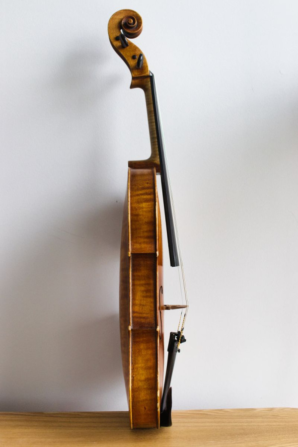 Instrument Sale Antonio & Hieronymus Amati 1616 viola model by John Dilworth